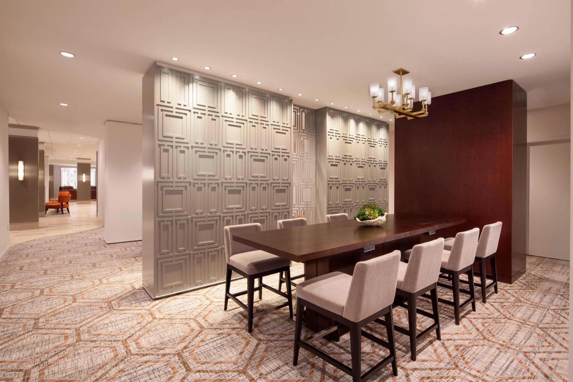 Sheraton Hotel 3*